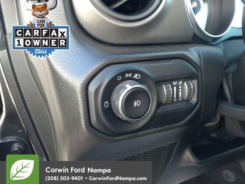 Used 2022 Jeep Wrangler Sport image 13