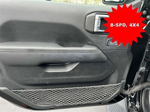 Used 2021 Jeep Gladiator Overland w/ Cold Weather Group image 19