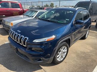 Used 2018 Jeep Cherokee Latitude Plus w/ Comfort/Convenience Group image 1