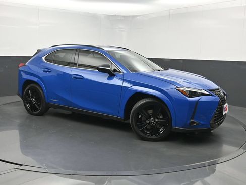 Used 2021 Lexus UX 250h w/ Premium Package AWD/4WD image 42