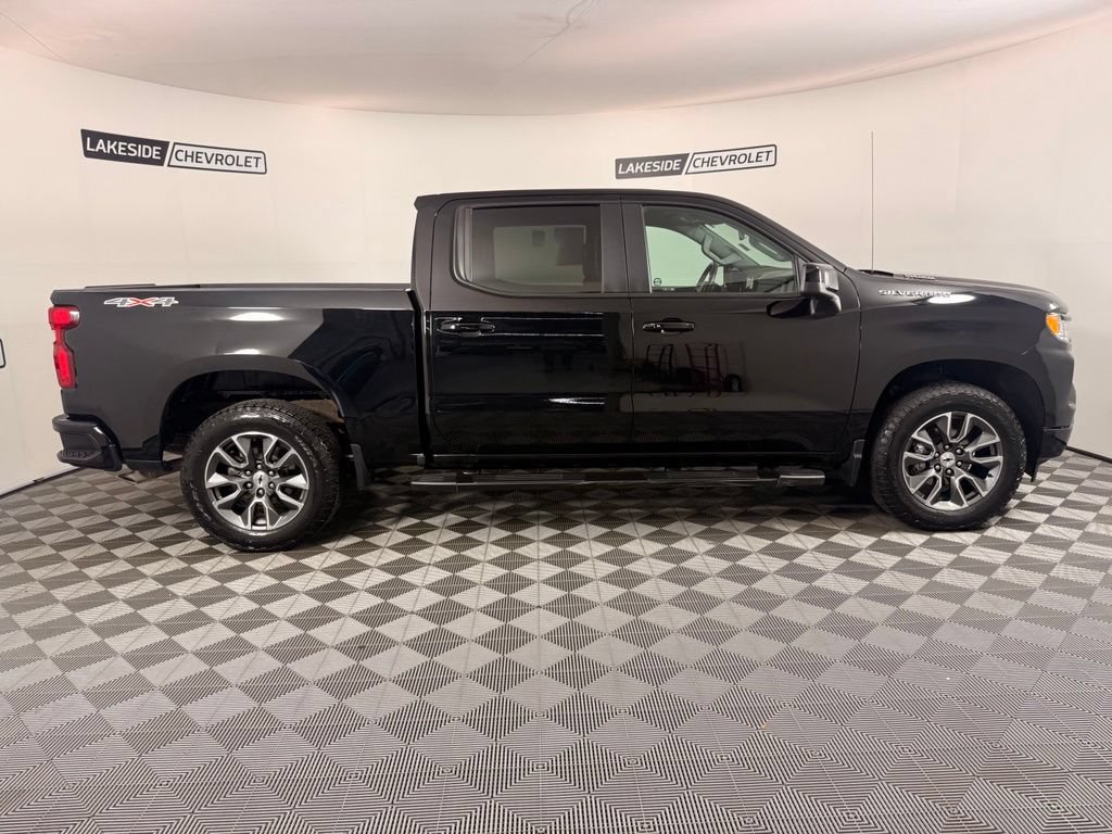 Used 2024 Chevrolet Silverado 1500 RST AWD/4WD image 7
