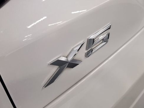 Used 2025 BMW X5 xDrive40i w/ Premium Package image 13