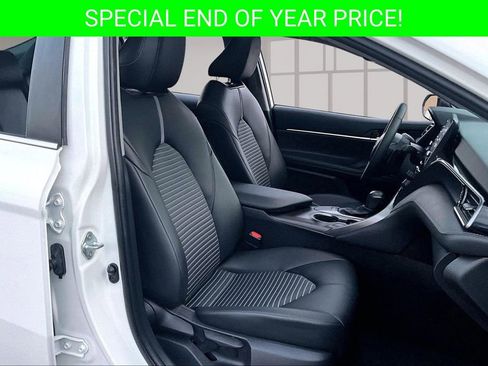 Used 2022 Toyota Camry SE image 29