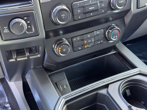 Used 2022 Ford F350 XLT w/ XLT Value Package image 41