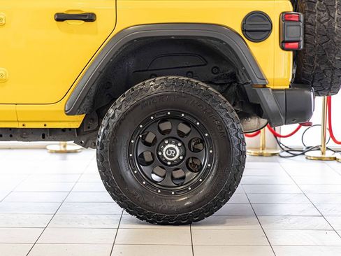 Used 2020 Jeep Wrangler Unlimited Rubicon w/ Dual Top Group image 8