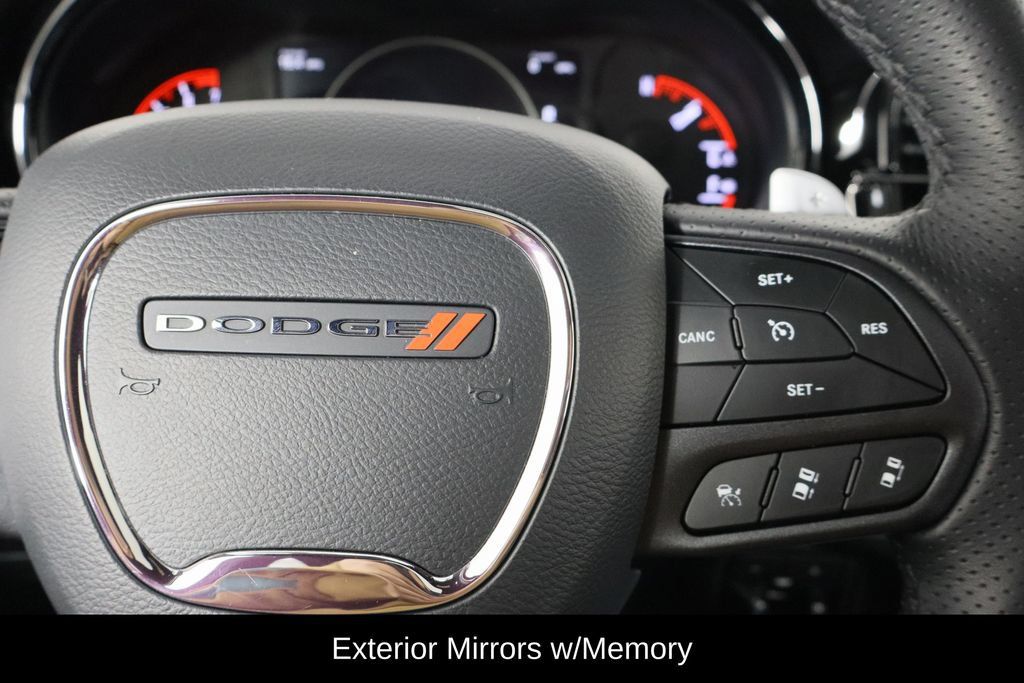 Used 2025 Dodge Durango GT AWD/4WD image 10