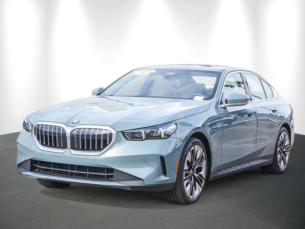 Used 2026 BMW 530i RWD image 3
