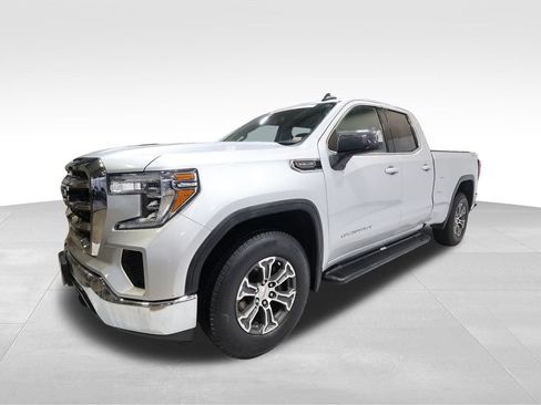 Used 2020 GMC Sierra 1500 SLE w/ SLE Value Package image 6