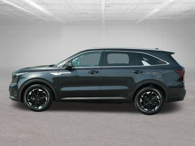 Used 2025 Kia Sorento S w/ Panoramic Sunroof Package FWD image 4