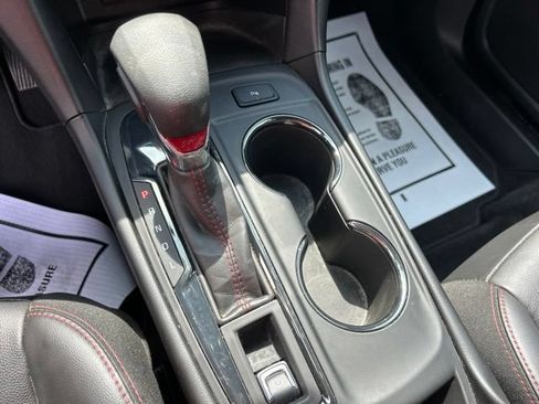 Used 2022 Chevrolet Equinox RS w/ RS Leather Package FWD image 26