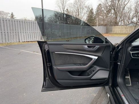 Certified 2021 Audi RS 7 Sportback w/ Carbon Optic Package image 20