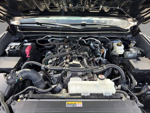Used 2024 Toyota Tacoma SR AWD/4WD image 21