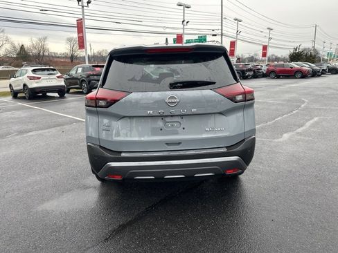 Used 2023 Nissan Rogue SL w/ SL Premium Package image 6