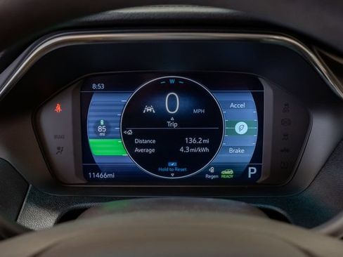 Used 2023 Chevrolet Bolt LT FWD image 13