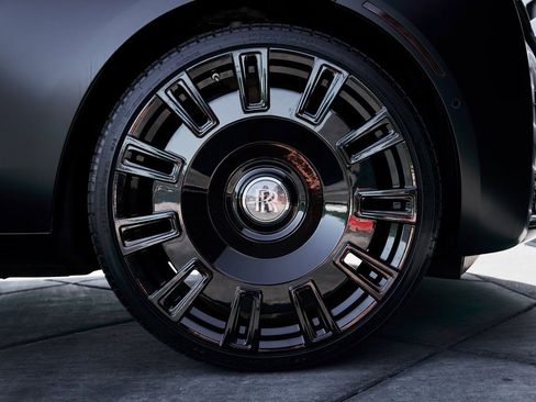 Used 2024 Rolls-Royce Ghost Base image 22