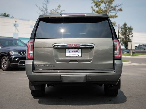 Used 2017 GMC Yukon XL Denali w/ Open Road Package AWD/4WD image 10