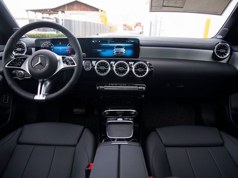 Used 2026 Mercedes-Benz CLA 250 4MATIC image 17