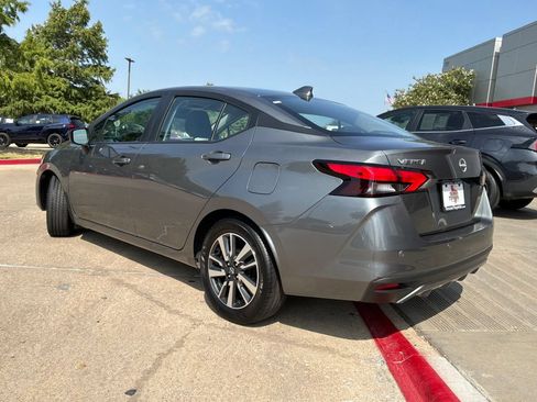 Used 2025 Nissan Versa SV FWD image 8