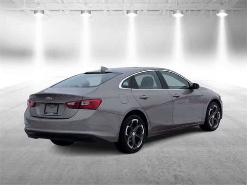 Used 2023 Chevrolet Malibu LT image 8