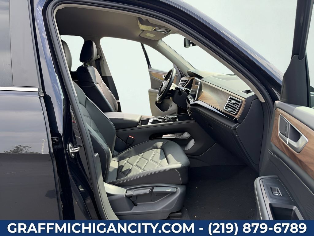 Used 2026 Volkswagen Atlas SE AWD/4WD image 39