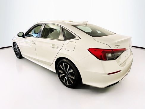 Used 2023 Honda Civic EX image 5