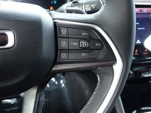 Used 2022 Jeep Grand Cherokee Limited 4xe AWD/4WD image 18