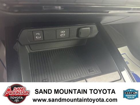 Used 2024 Toyota Prius Prime XSE image 21