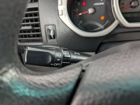 Used 2004 Toyota 4Runner SR5 image 15