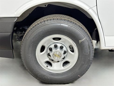 New 2025 Chevrolet Express 3500 w/ Driver Convenience Package image 16