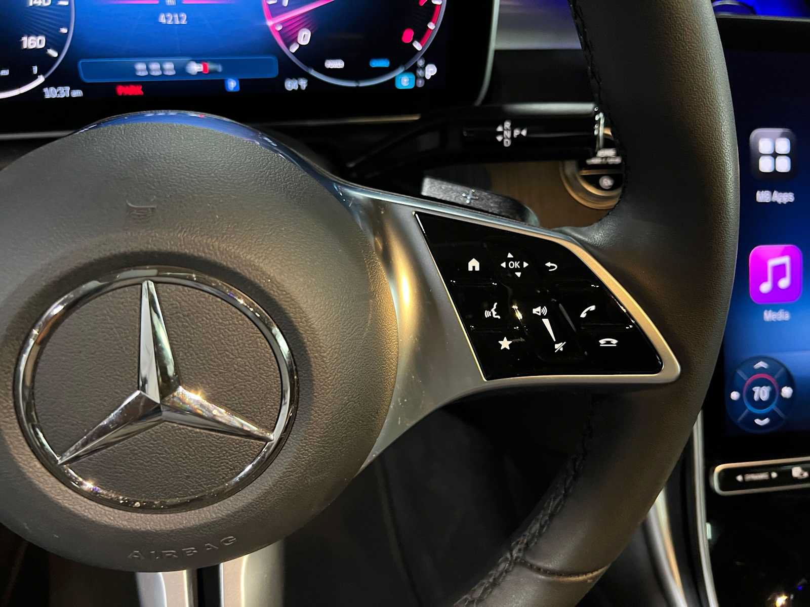 Used 2026 Mercedes-Benz C 300 4MATIC Sedan image 31