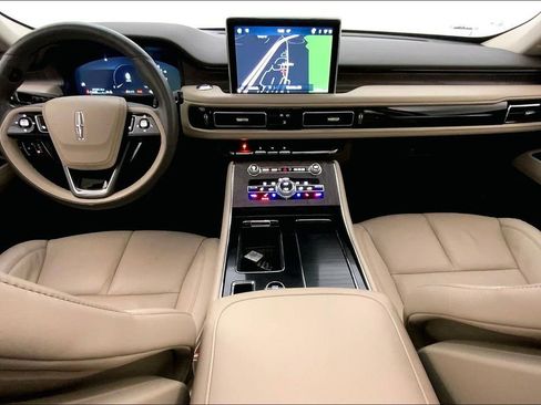 Used 2023 Lincoln Aviator Reserve w/ Equipment Group 201A image 15