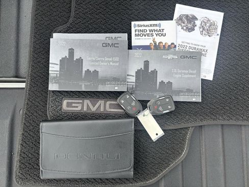 Used 2022 GMC Sierra 1500 Denali w/ Driver Alert Package II image 35
