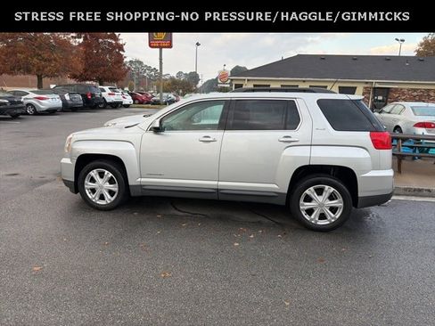 Used 2017 GMC Terrain SLE w/ Convenience Package image 5