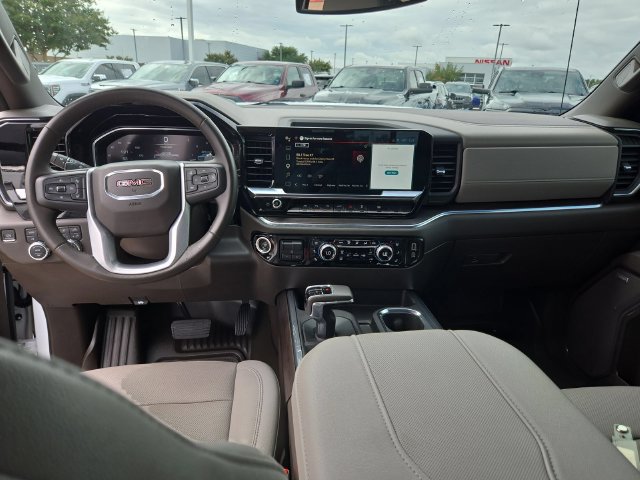 Used 2023 GMC Sierra 1500 SLT AWD/4WD image 19