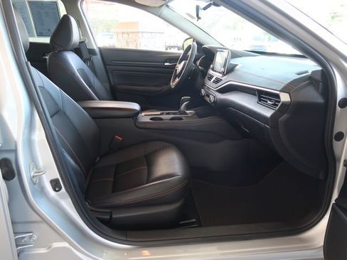 Used 2020 Nissan Altima 2.5 SR FWD image 37