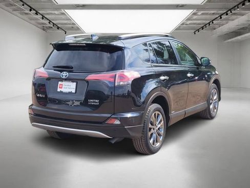 Used 2018 Toyota RAV4 Limited w/ Advanced Technology Package AWD/4WD image 6