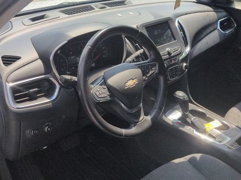 Used 2019 Chevrolet Equinox LT w/ Driver Convenience Package FWD image 12