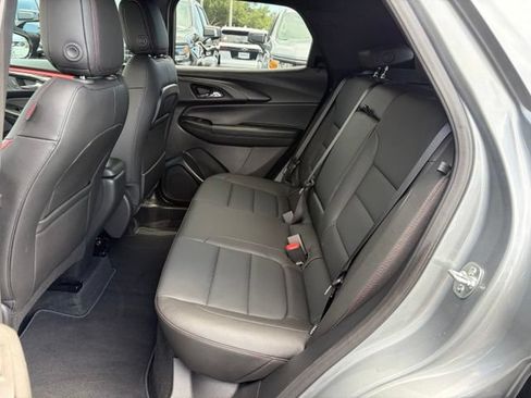 Used 2025 Chevrolet TrailBlazer RS FWD image 15