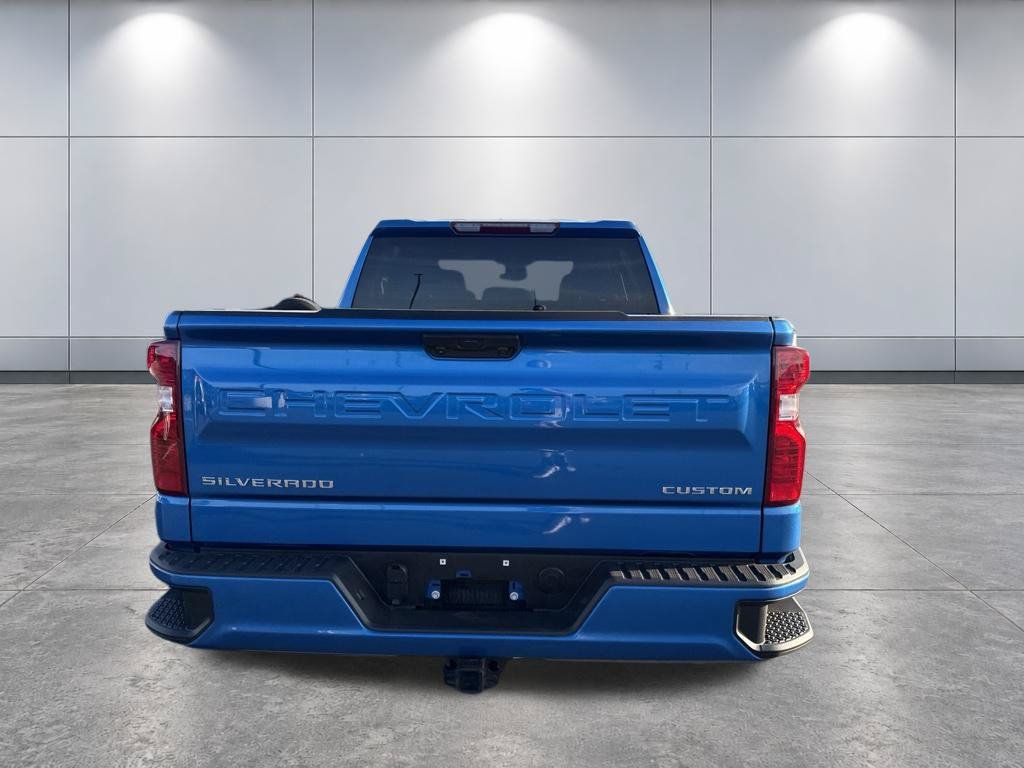 Used 2023 Chevrolet Silverado 1500 Custom AWD/4WD image 6