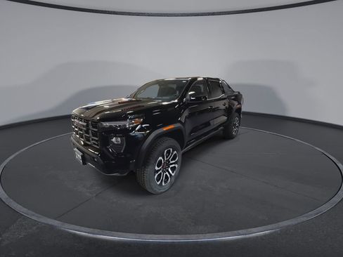 New 2025 GMC Canyon AT4 w/ Nightfall Edition image 4