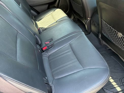 Used 2012 Kia Sorento SX w/ SX Premium Pkg AWD/4WD image 7