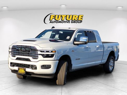 New 2025 RAM 2500 Laramie AWD/4WD image 8