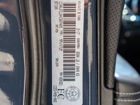 Used 2017 Jeep Grand Cherokee SRT AWD/4WD image 41