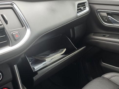 Certified 2023 Chevrolet Suburban Z71 w/ Z71 Off-Road Package image 33