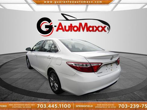 Used 2016 Toyota Camry SE image 7