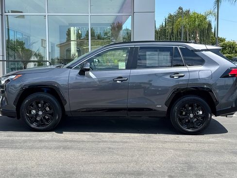 Used 2023 Toyota RAV4 SE w/ Convenience Package AWD/4WD image 8