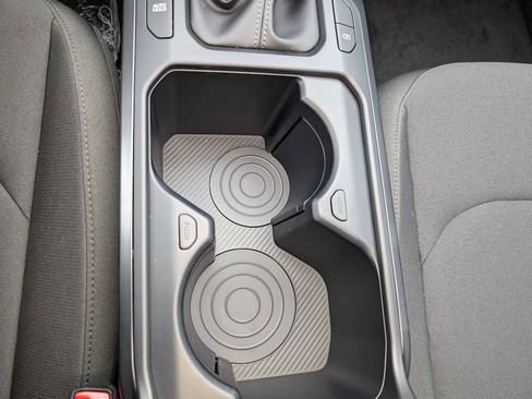New 2026 Kia K4 LXS FWD image 18