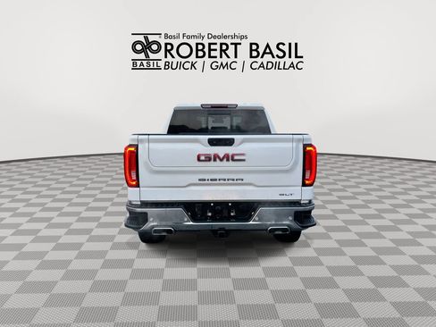 Used 2024 GMC Sierra 1500 SLT w/ SLT Premium Plus Package AWD/4WD image 7
