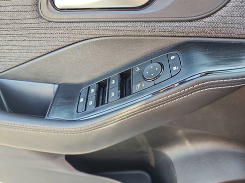 Used 2023 Nissan Rogue SV FWD image 26