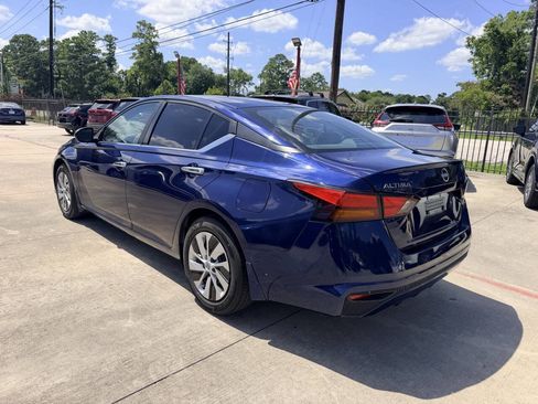 Used 2024 Nissan Altima 2.5 S FWD image 31